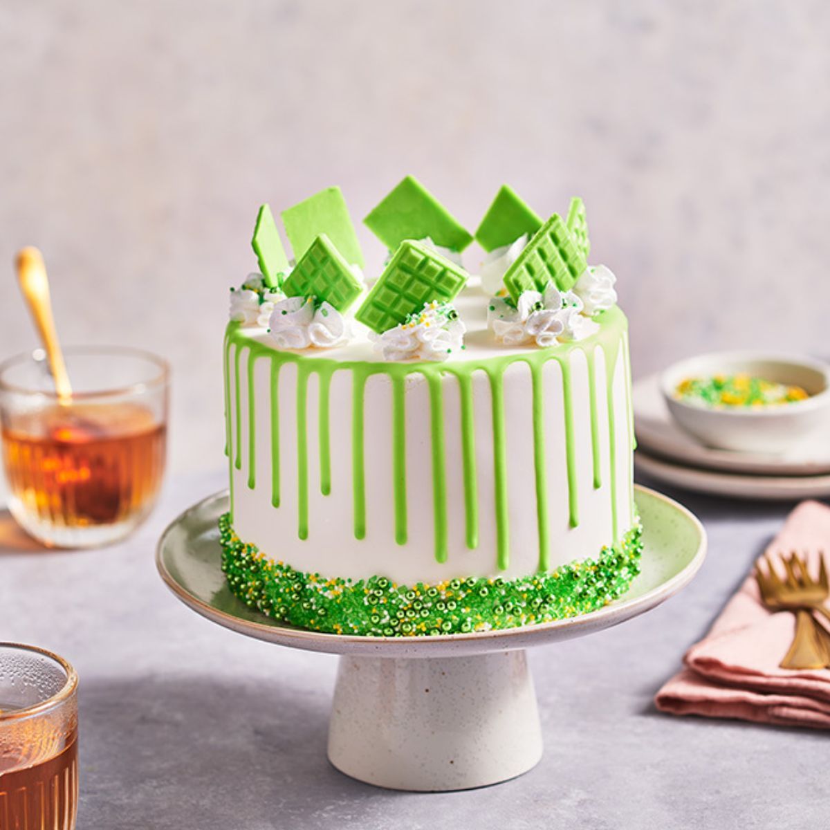15284-funcakes-cake_drip-choco_drip-spring_green-fruehlingsgruen-gruen-FC55105-2